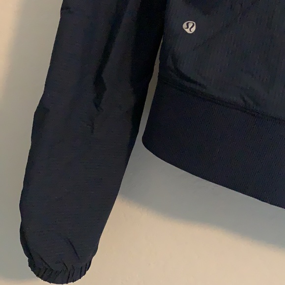 Lululemon Hoodie - Picture 5 of 7